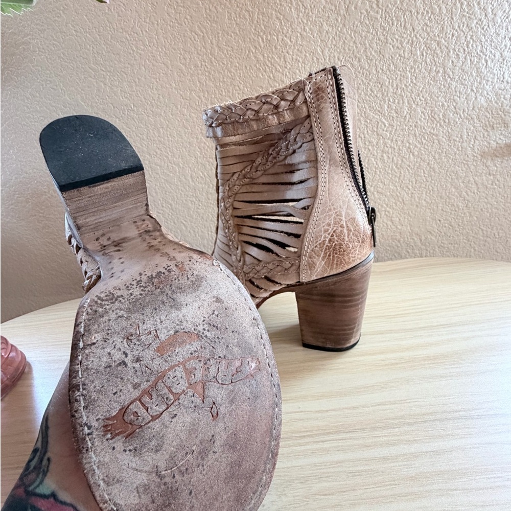Freebird Braided Tan Women's Ankle Boots - Picture 2 of 6
